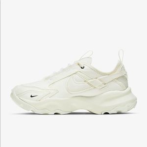Nike TC 7900 Sneakers